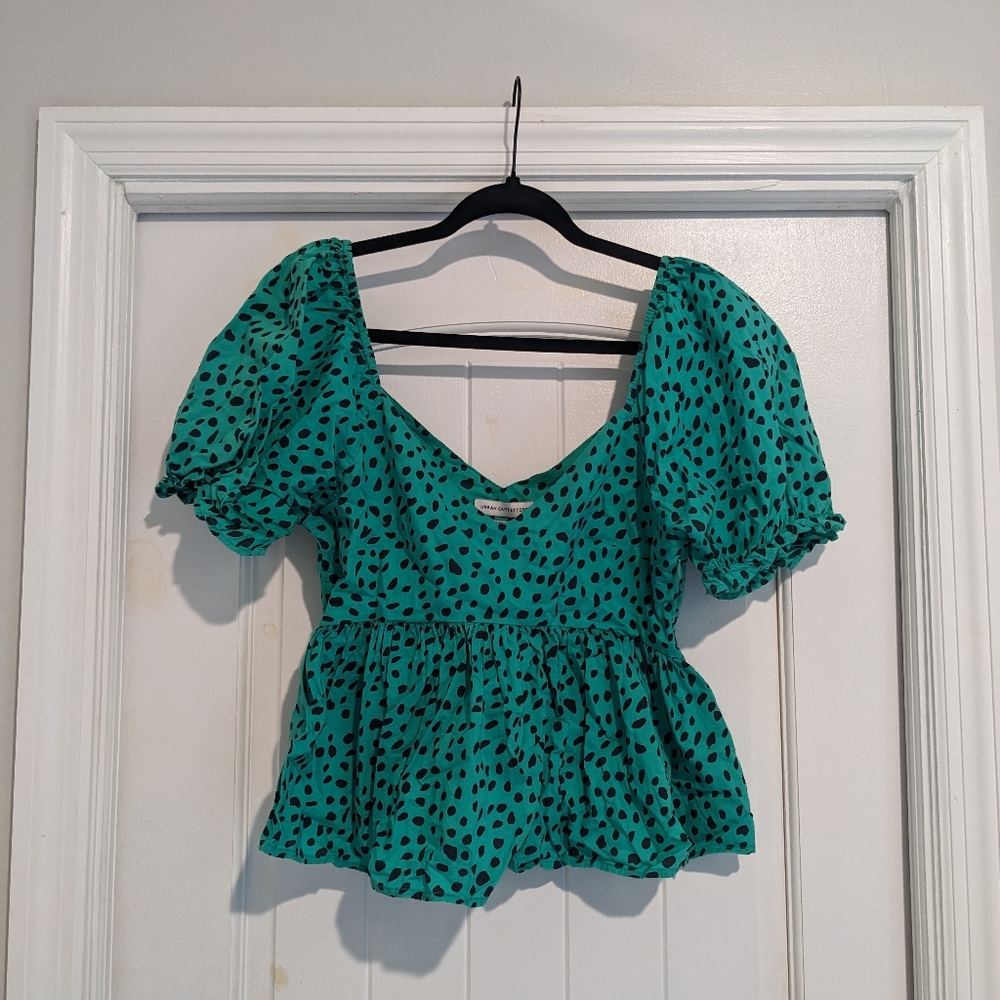 Urban Outfitters Polka Dot Puff Sleeve Peplum Top SzM